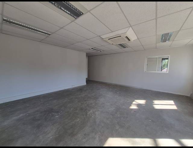 555M² OFFICE TO LET IN SANDTON CENTRAL